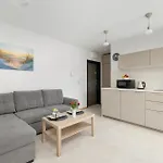 Διαμέρισμα Eleganckie Blisko Plazy W Niechorzu Z Klimatyzacja W Salonie I Parkingiem By Renters