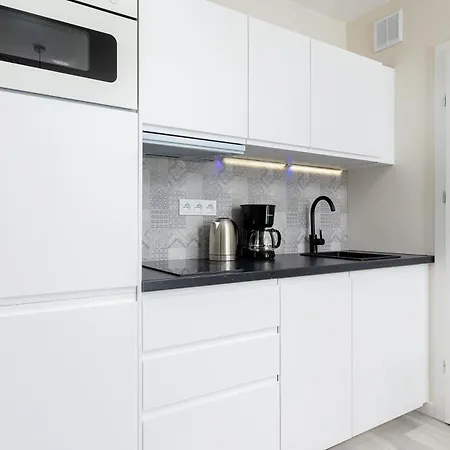 Eleganckie Blisko Plazy W Niechorzu Z Klimatyzacja W Salonie I Parkingiem By Renters Apartment Niechorze