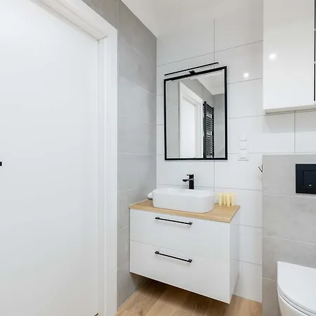 Eleganckie Blisko Plazy W Niechorzu Z Klimatyzacja W Salonie I Parkingiem By Renters 아파트 *