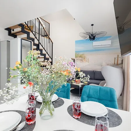 Eleganckie Blisko Plazy W Niechorzu Z Klimatyzacja W Salonie I Parkingiem By Renters *