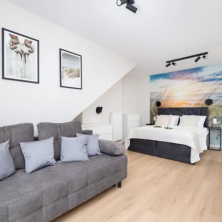 Eleganckie Blisko Plazy W Niechorzu Z Klimatyzacja W Salonie I Parkingiem By Renters * 니에초르체