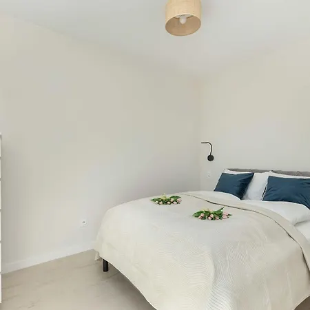 Eleganckie Blisko Plazy W Niechorzu Z Klimatyzacja W Salonie I Parkingiem By Renters * 니에초르체