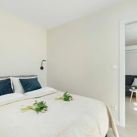 Eleganckie Blisko Plazy W Niechorzu Z Klimatyzacja W Salonie I Parkingiem By Renters